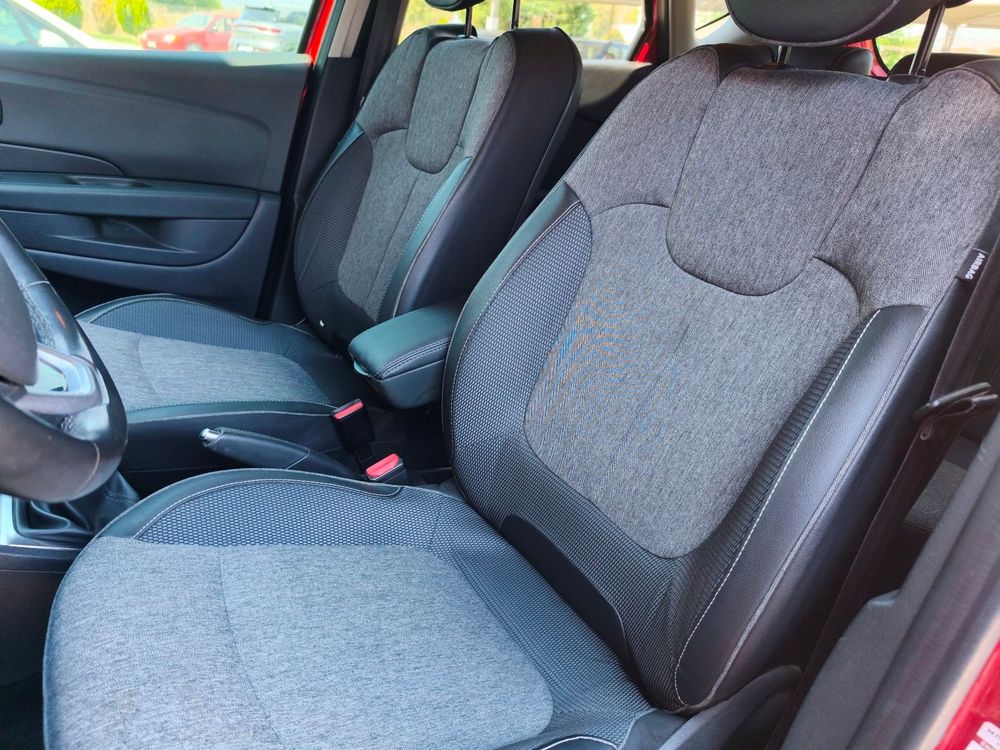 Renault Captur — 10