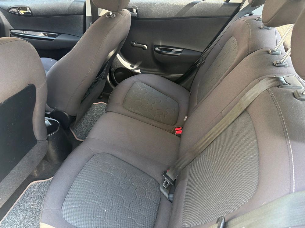 Hyundai i 20  — 11