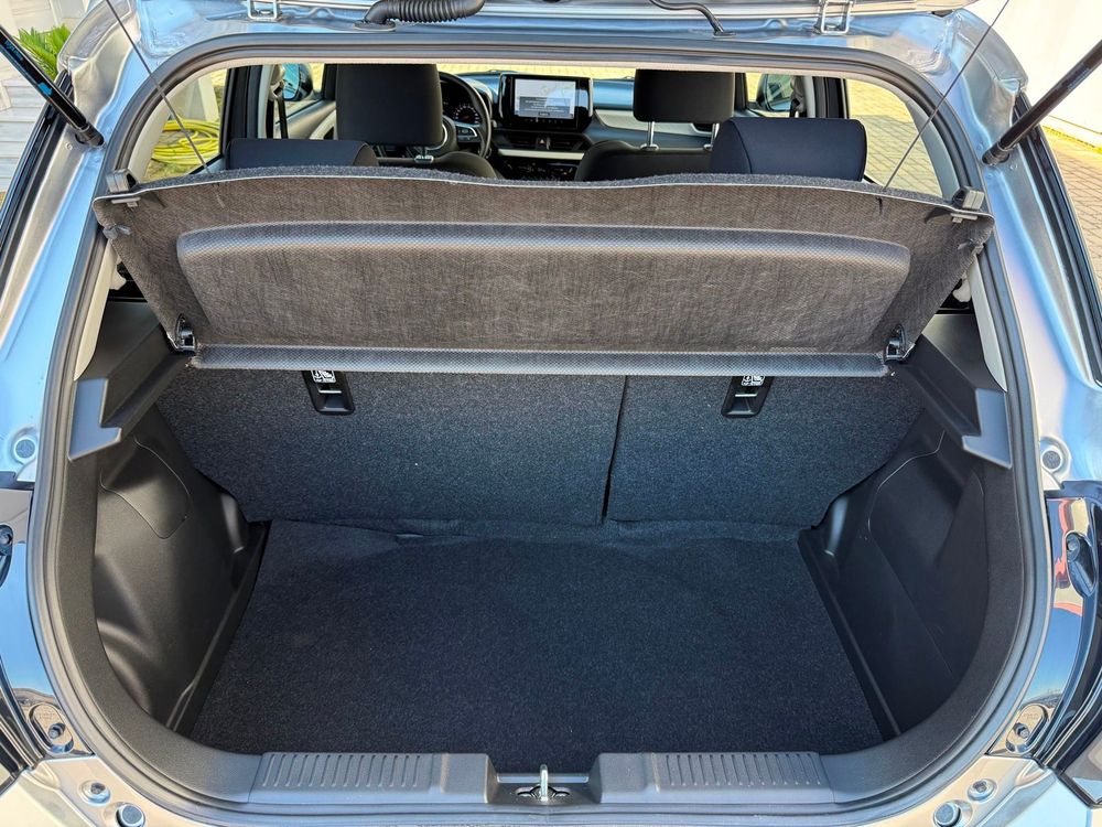 Suzuki Swift  — 12
