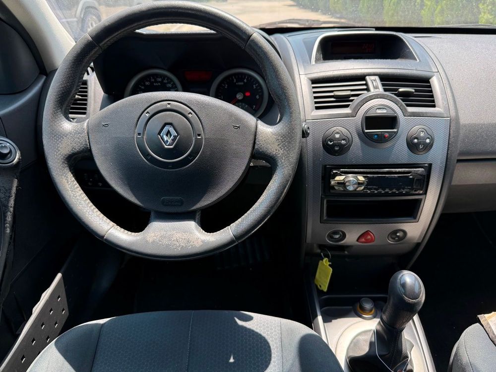 Renault Megane  — 16