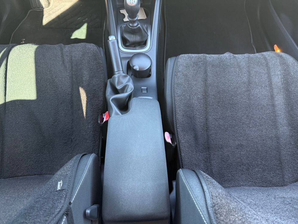 RENAULT MEGANE — 15