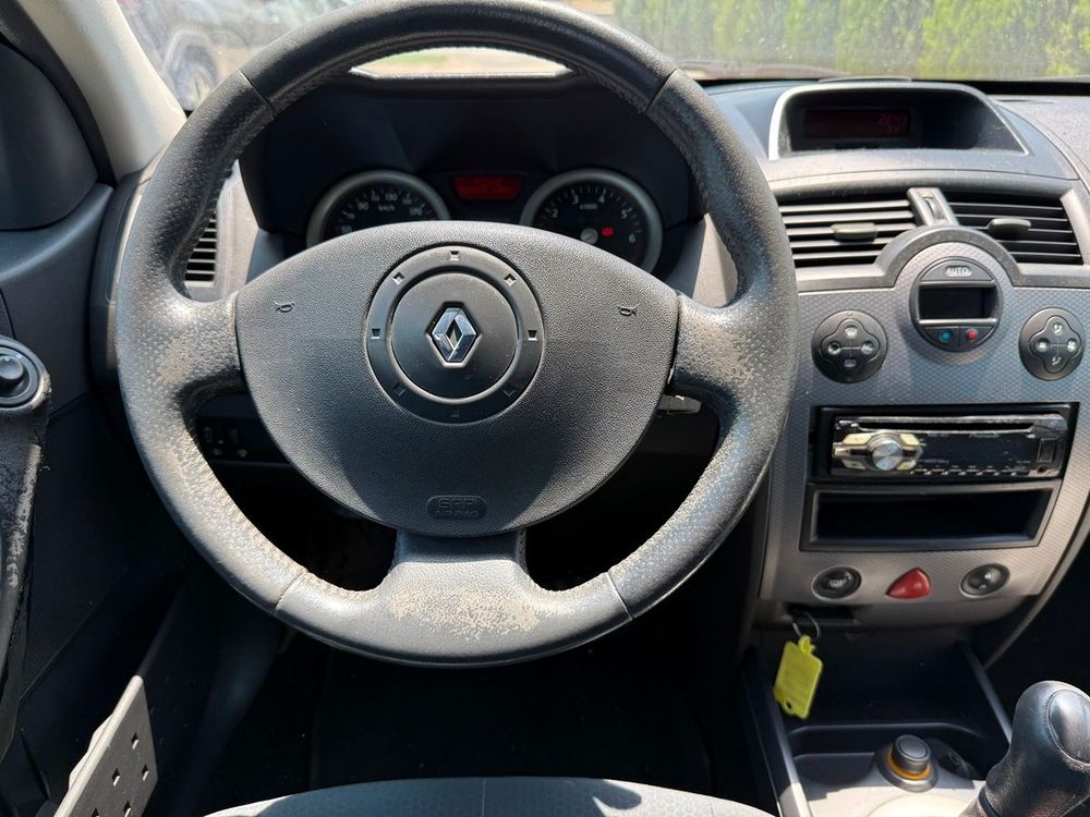 Renault Megane  — 17