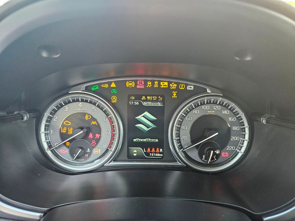 Suzuki Vitara — 18