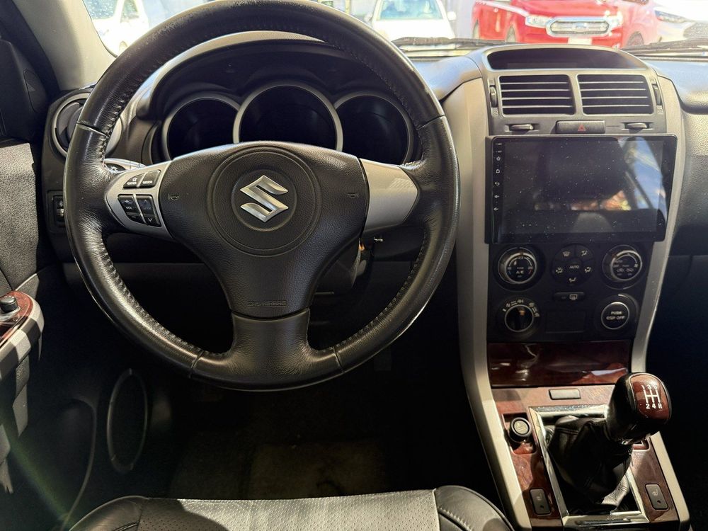 Suzuki Grand Vitara — 16