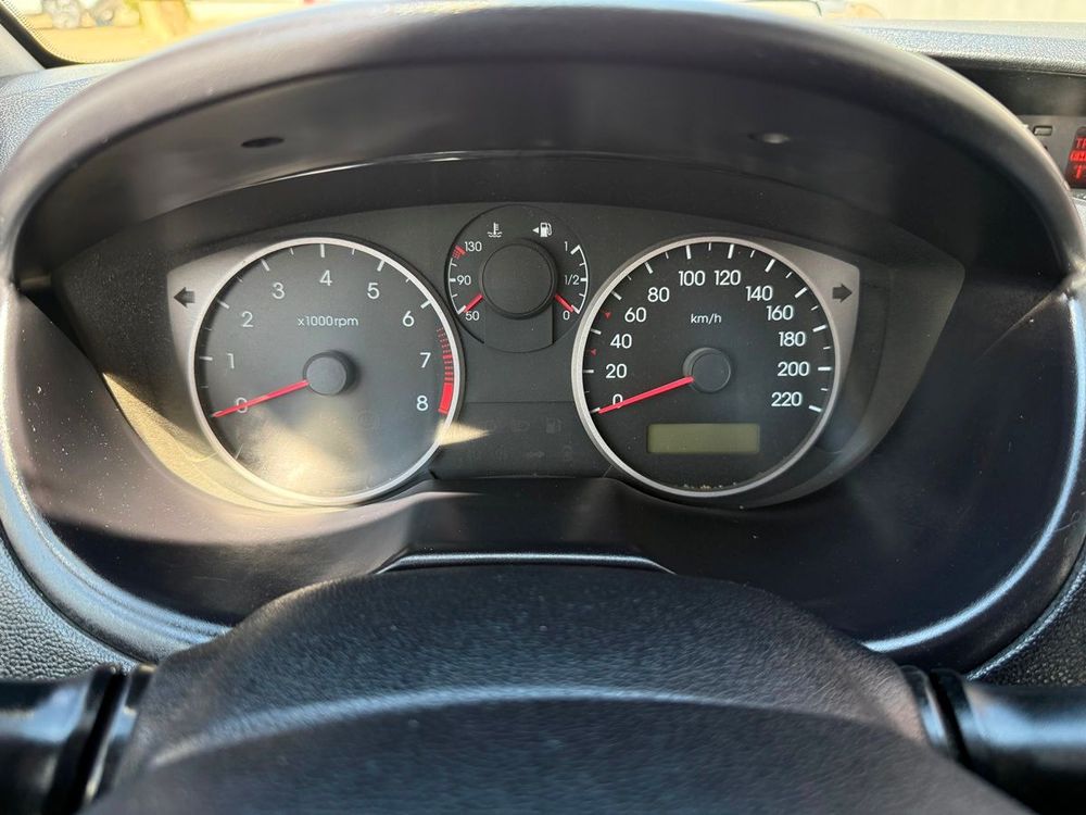 Hyundai i 20  — 18