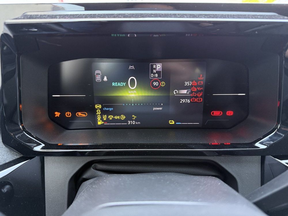RENAULT CLIO 6 — 19