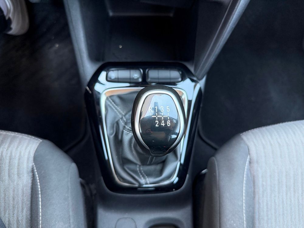 Opel Corsa 5D — 19