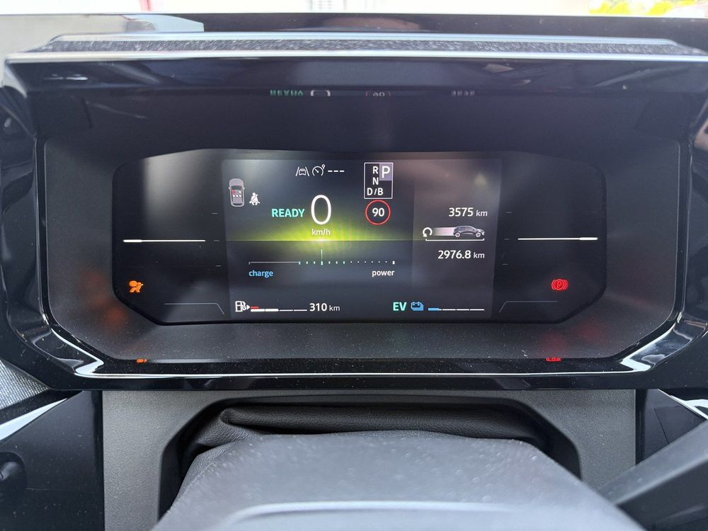 RENAULT CLIO 6 — 20
