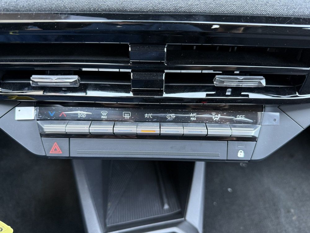 RENAULT CLIO 6 — 23