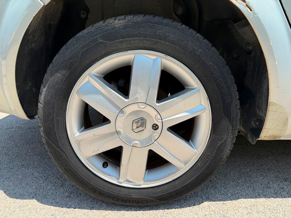 Renault Megane  — 23