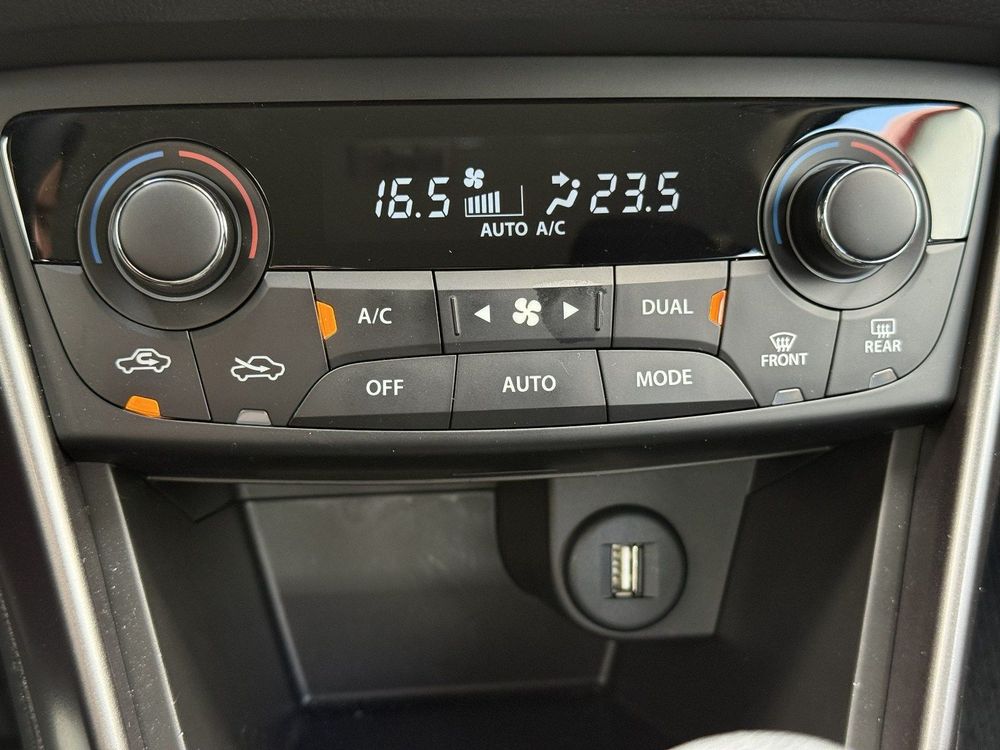 Suzuki S-cross — 24