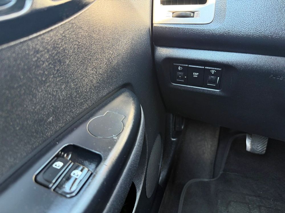 Hyundai i 20  — 24
