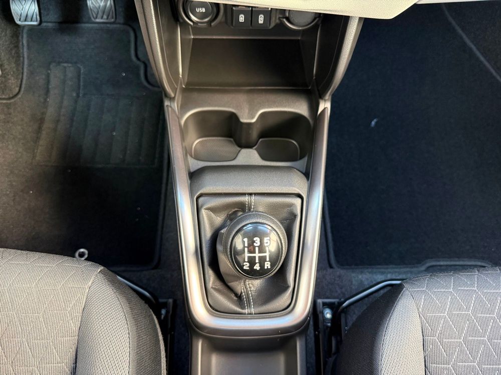 Suzuki Swift — 23