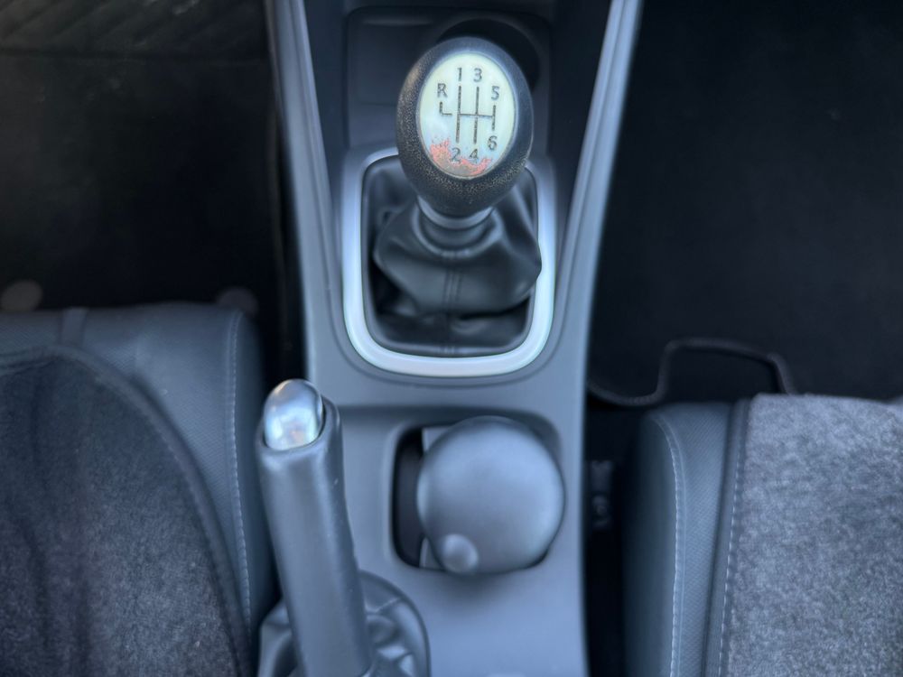 RENAULT MEGANE — 26