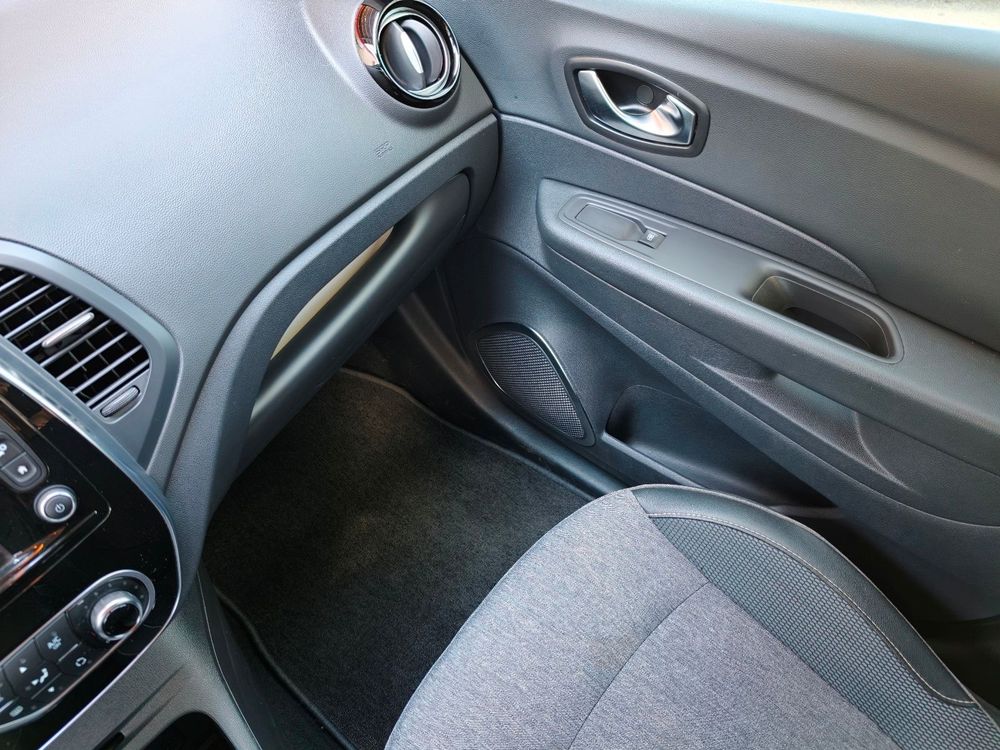 Renault Captur — 27