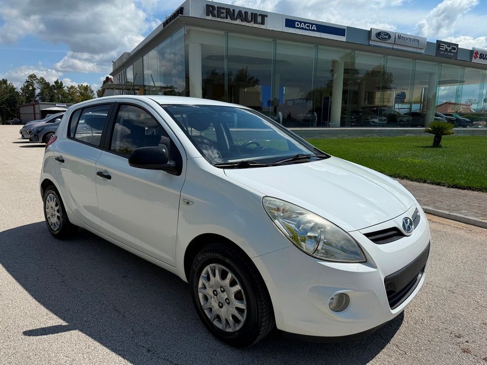 Hyundai i 20  — 3