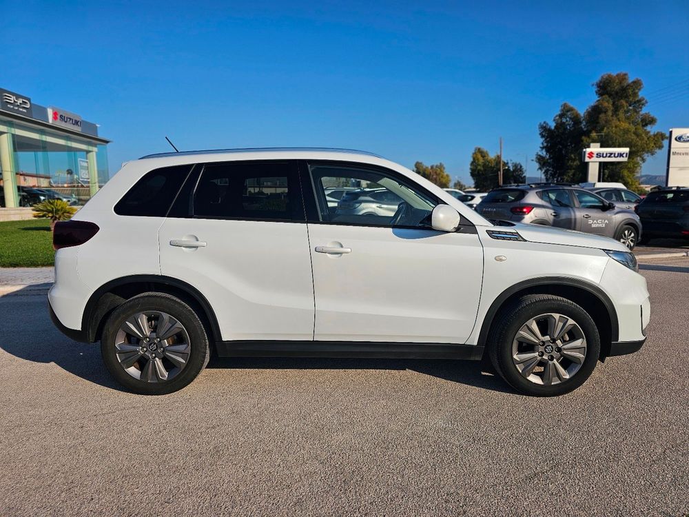 Suzuki Vitara — 4