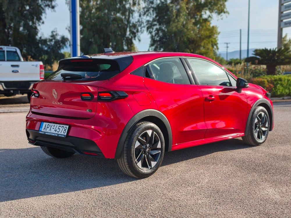 RENAULT CLIO 6 — 5