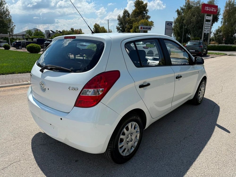 Hyundai i 20  — 5