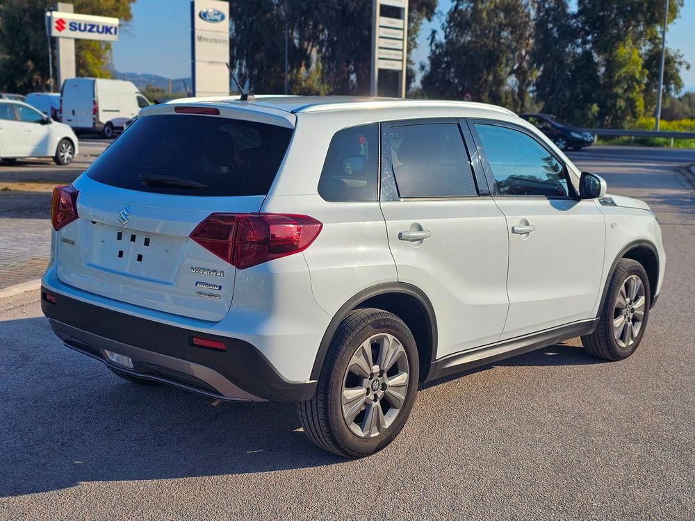 Suzuki Vitara — 5