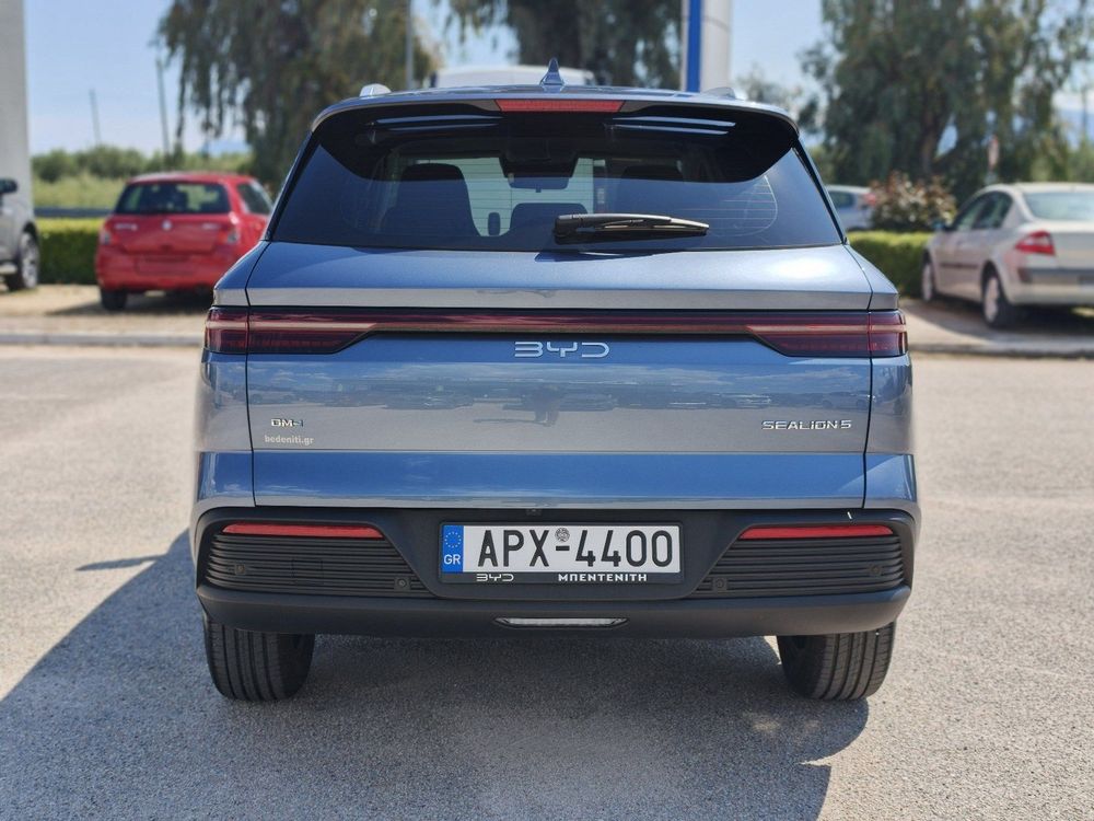 Byd Sealion 5  — 6
