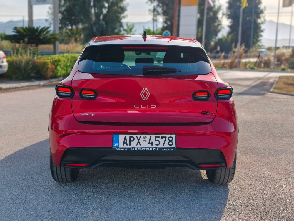 RENAULT CLIO 6 — 6