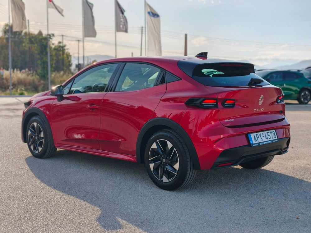 RENAULT CLIO 6 — 7