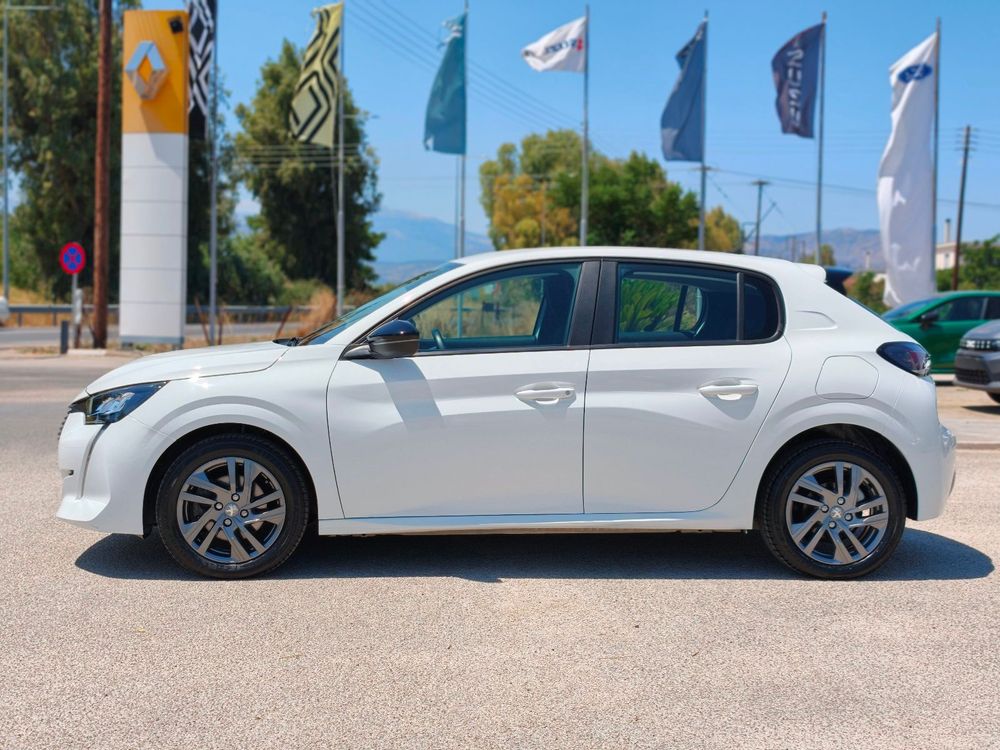 Peugeot 208 — 8