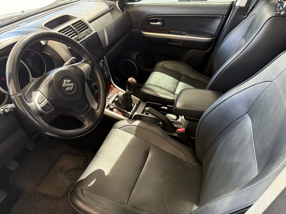 Suzuki Grand Vitara — 9