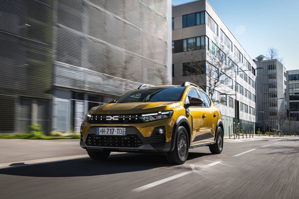 NEA SANDERO & JOGGER HYBRID 155